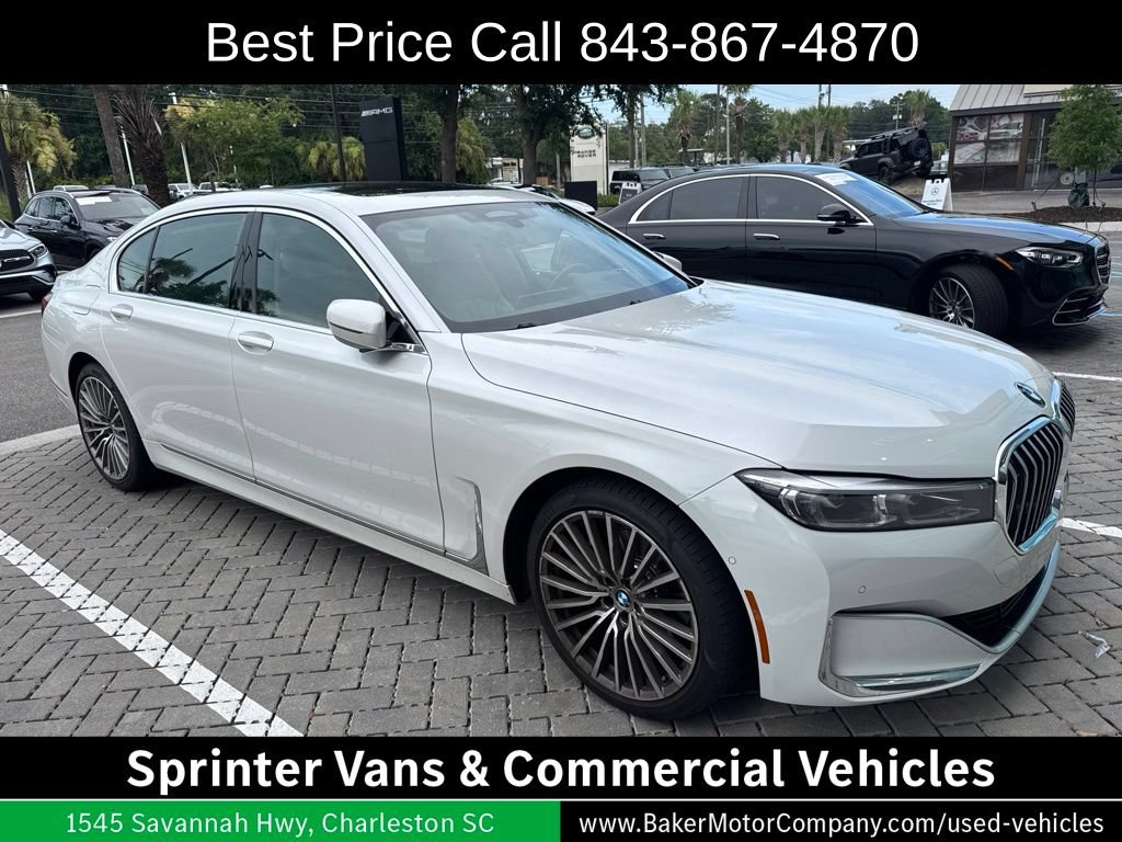 Used 2021 BMW 740i w/ Premium Package RWD image 2
