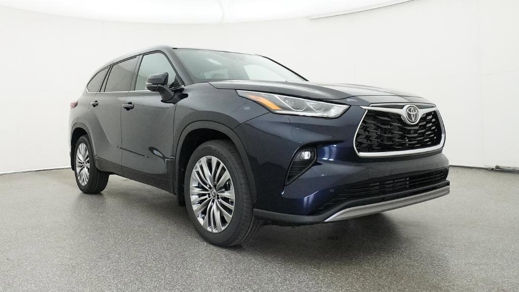 New 2026 Toyota Highlander Platinum AWD/4WD image 17