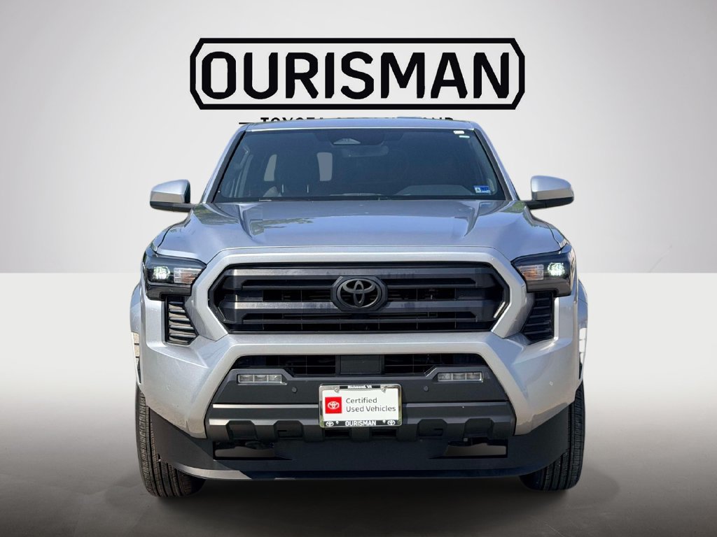 Used 2024 Toyota Tacoma SR5 AWD/4WD image 24
