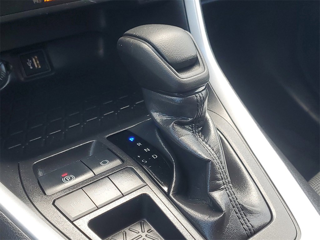 Certified 2024 Toyota RAV4 LE image 28