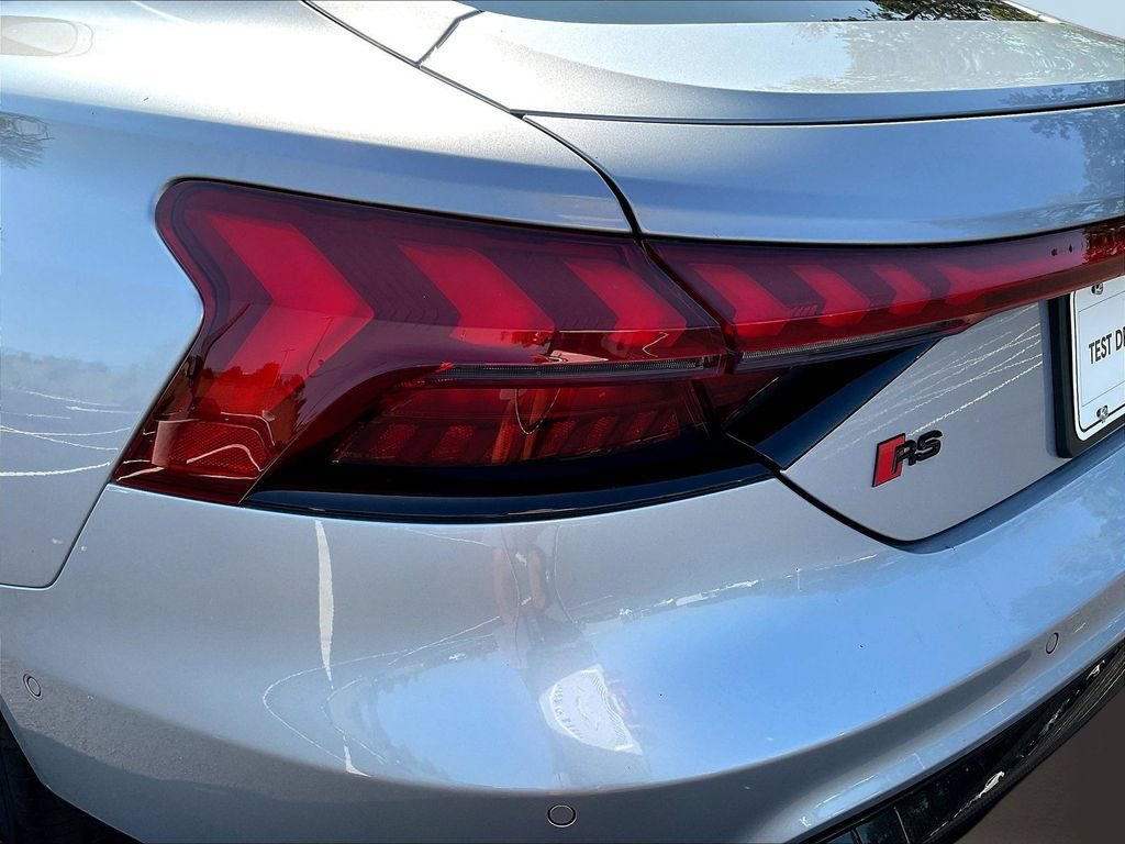 Used 2024 Audi RS e-tron GT w/ Carbon Performance Package AWD/4WD image 24