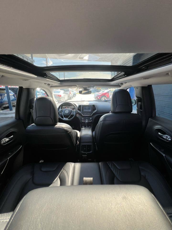 Used 2020 Jeep Cherokee Latitude Lux w/ Comfort/Convenience Group AWD/4WD image 10