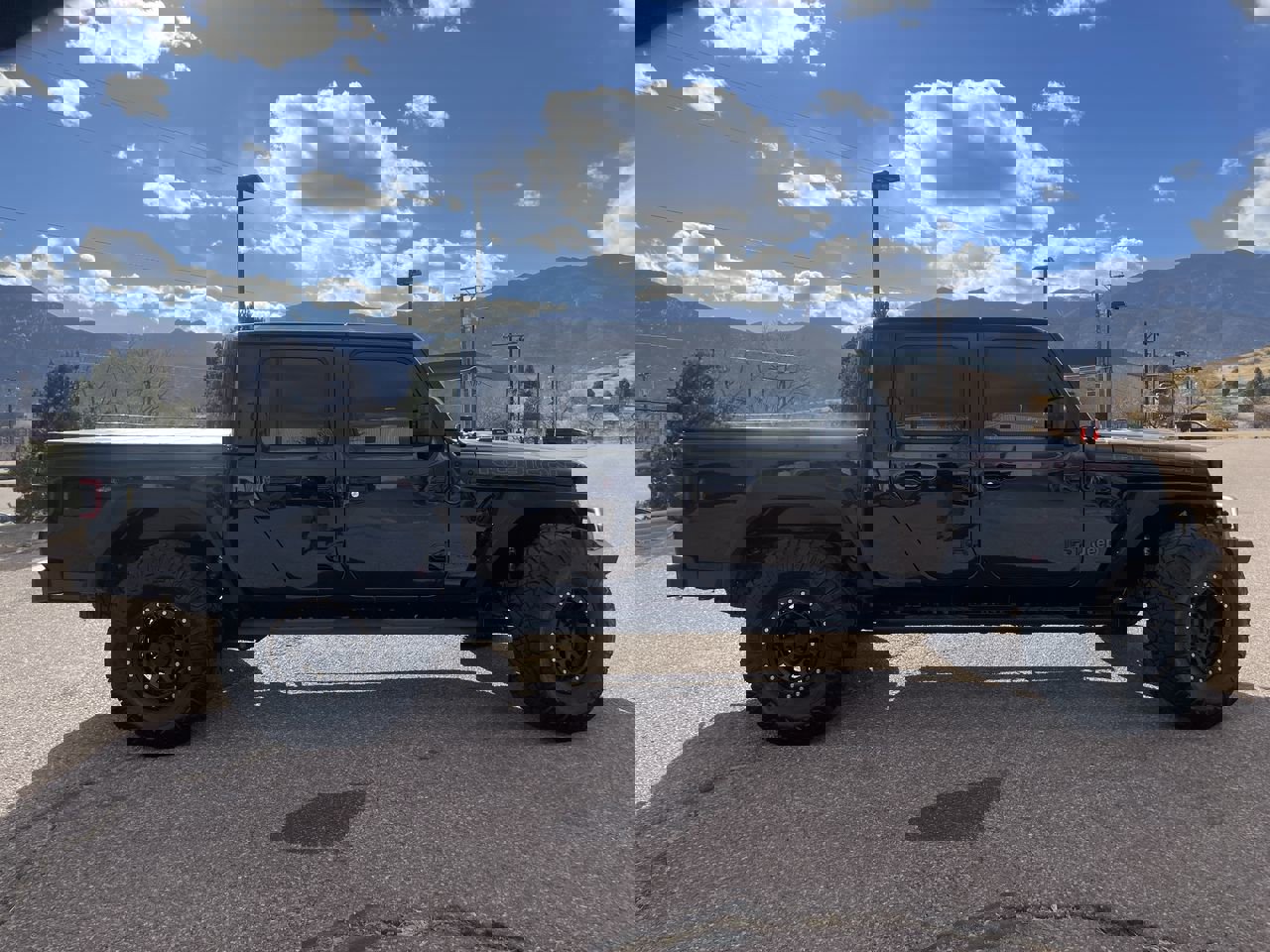 Used 2022 Jeep Gladiator Rubicon w/ LED Lighting Group image 8