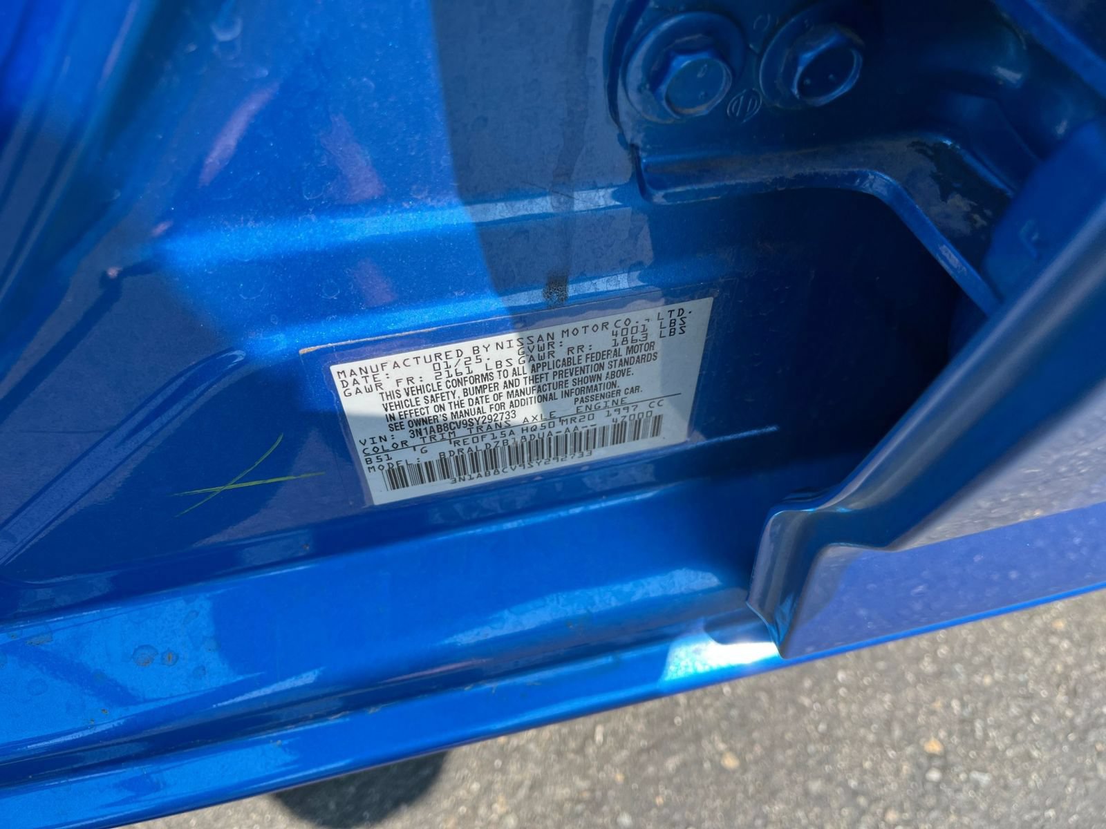 Used 2025 Nissan Sentra SV FWD image 23