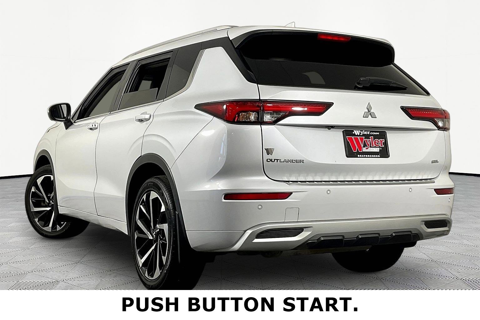 Used 2022 Mitsubishi Outlander SEL FWD image 4