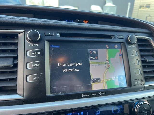 Used 2019 Toyota Highlander XLE image 9