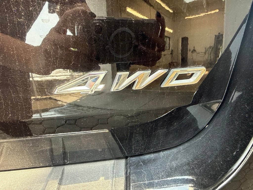 Used 2024 Ford Explorer Limited w/ Limited Technology Package AWD/4WD image 10