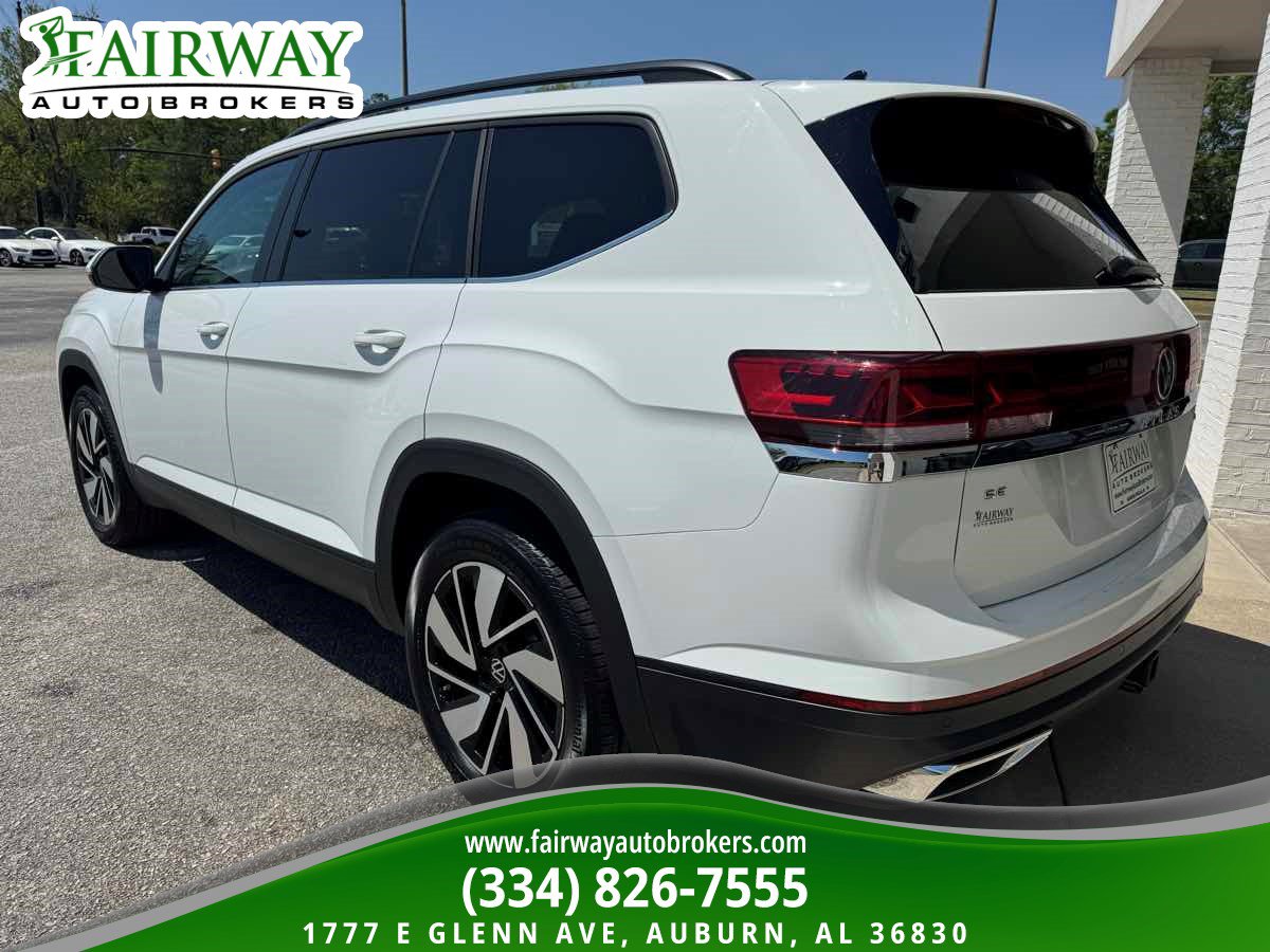 Used 2025 Volkswagen Atlas SE AWD/4WD image 8