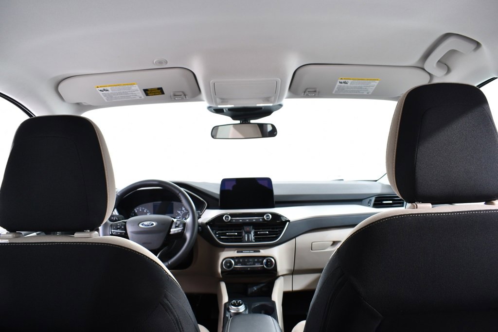 Used 2022 Ford Escape SE w/ Cold Weather Package image 17