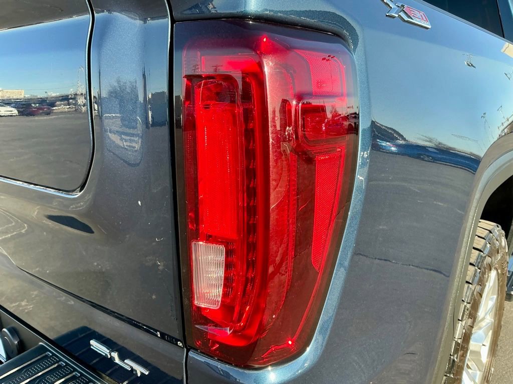 Used 2021 GMC Sierra 1500 SLT AWD/4WD image 16