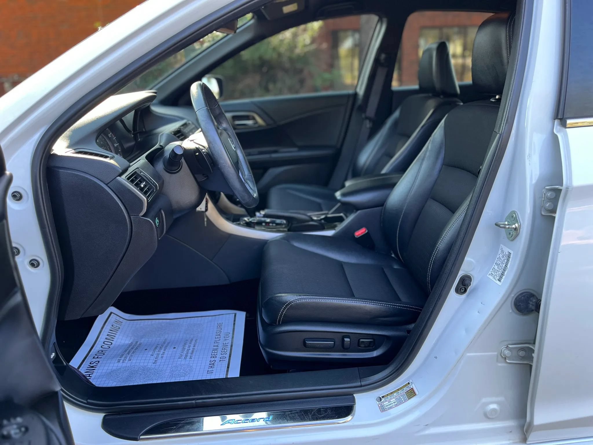 Used 2017 Honda Accord Sport image 15