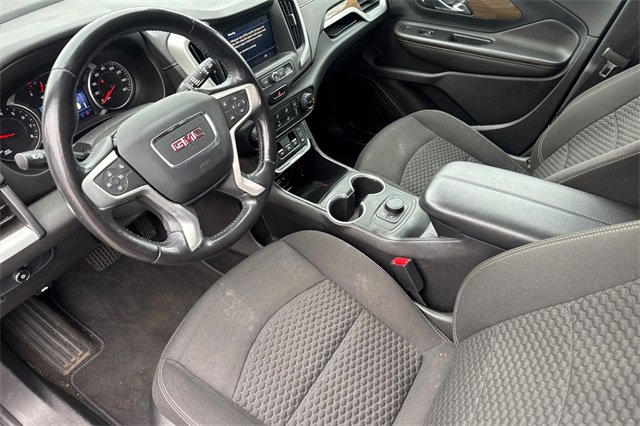 Used 2020 GMC Terrain SLE w/ Elevation Edition image 10