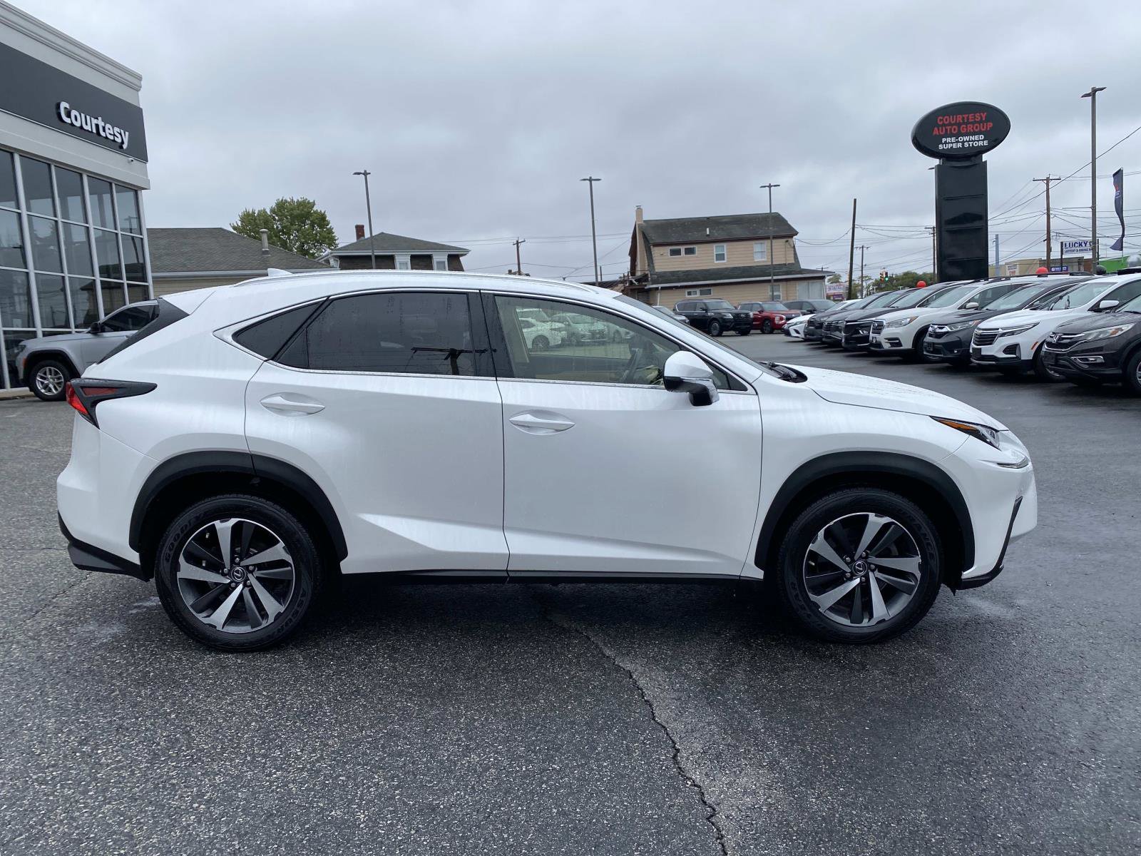 Used 2018 Lexus NX 300 AWD w/ Luxury Package image 8