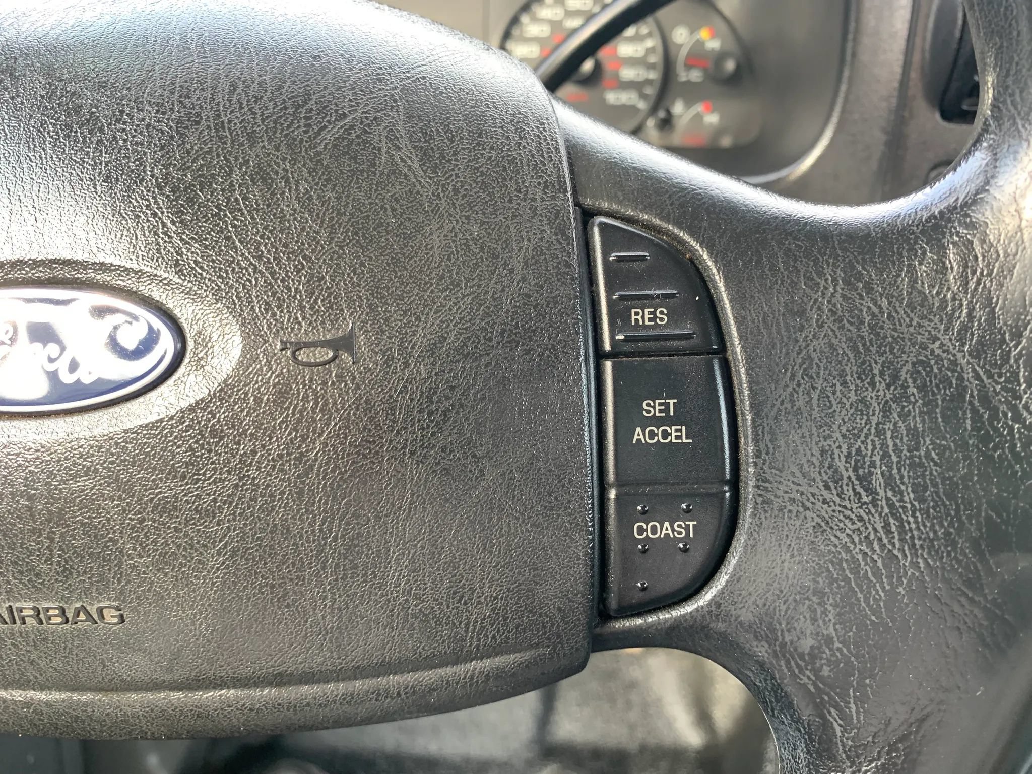 Used 2006 Ford F550 2WD Regular Cab Super Duty image 13
