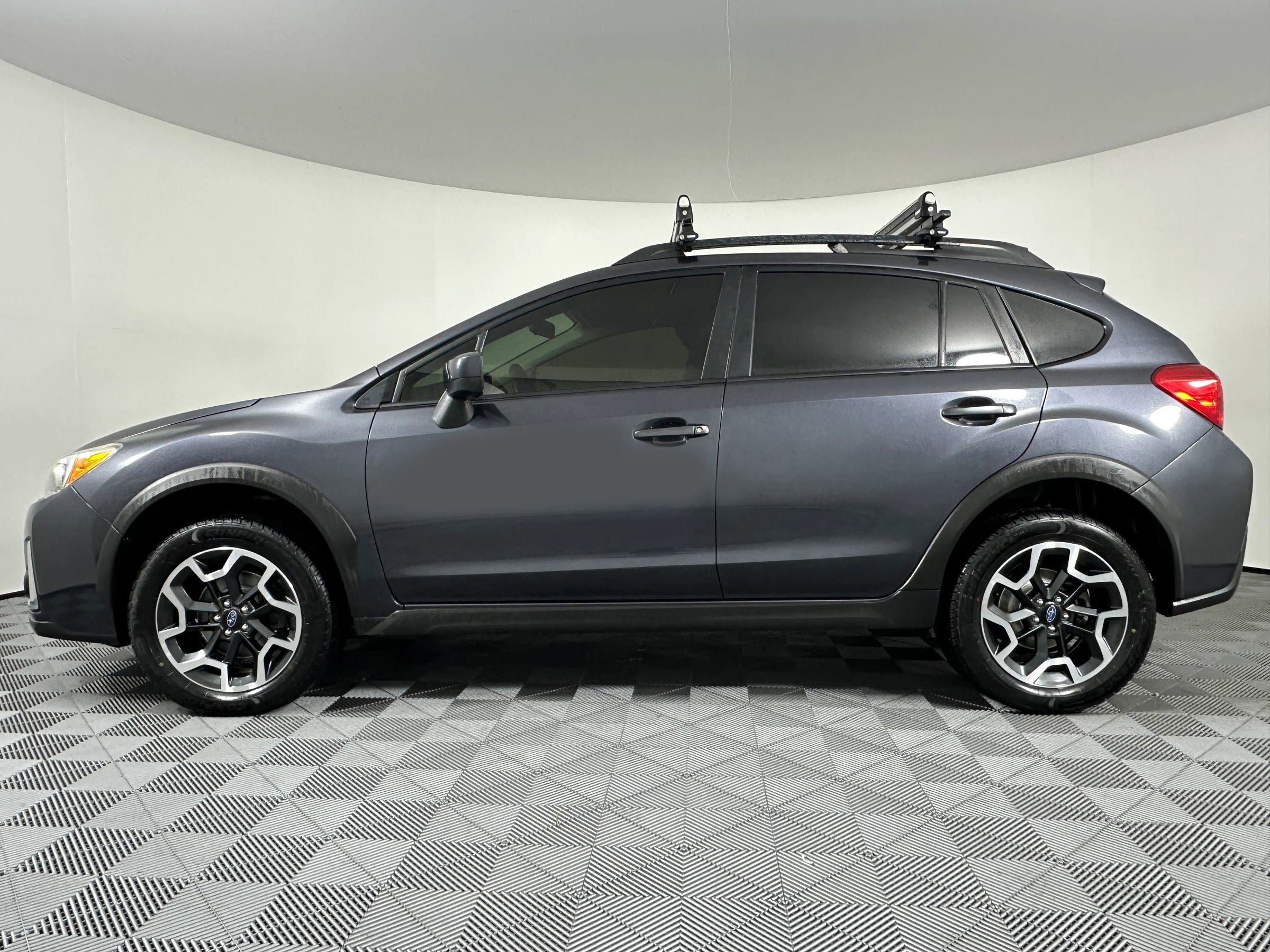 Used 2017 Subaru Crosstrek 2.0i Premium AWD/4WD image 14