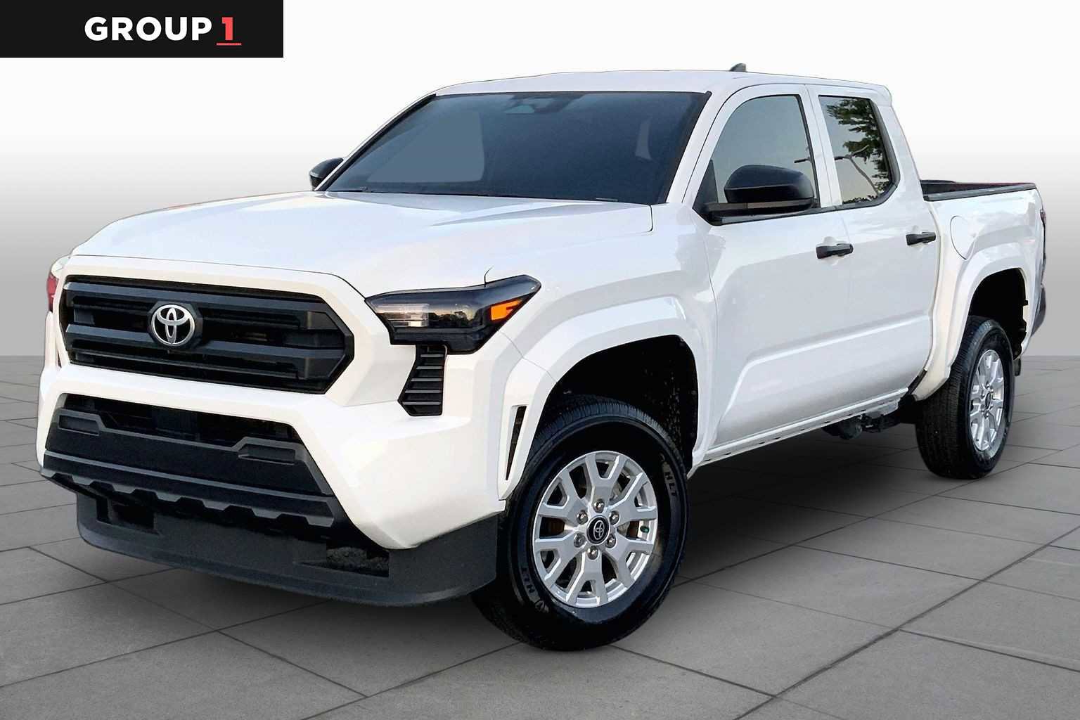 Used 2025 Toyota Tacoma SR RWD image 1