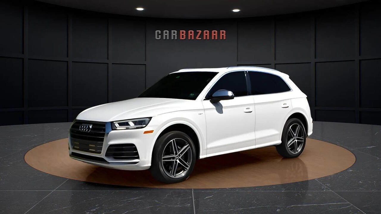 Used 2018 Audi SQ5 Premium Plus w/ Navigation Package image 1
