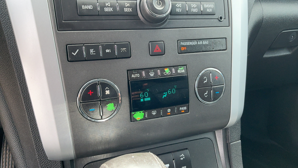 Used 2011 Chevrolet Traverse LT w/ Personal Connectivity Package FWD image 14