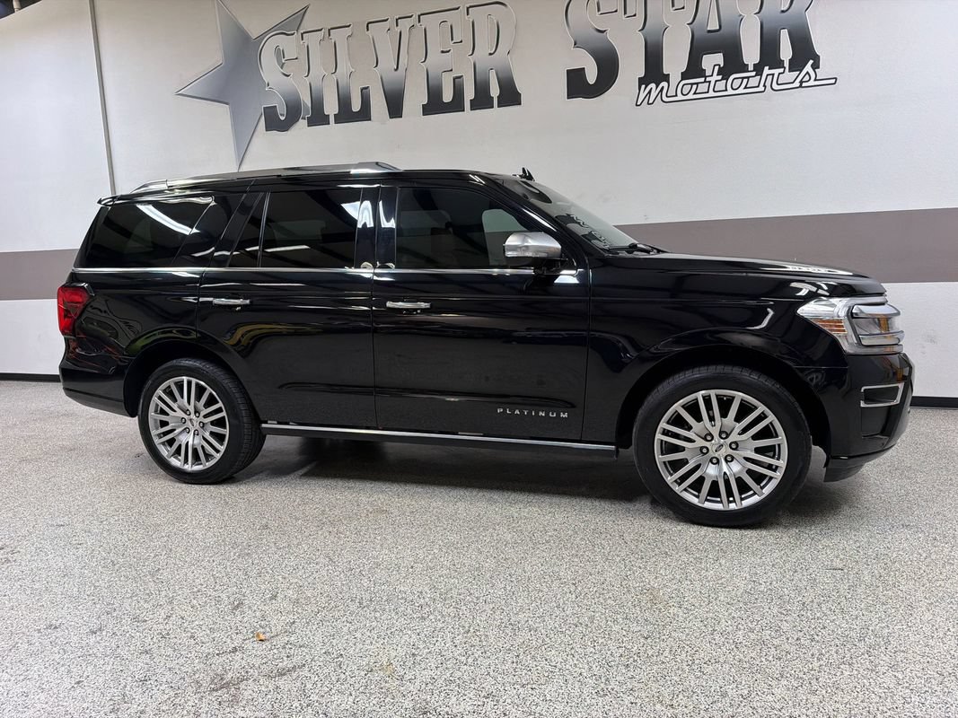 Used 2023 Ford Expedition Platinum AWD/4WD image 32