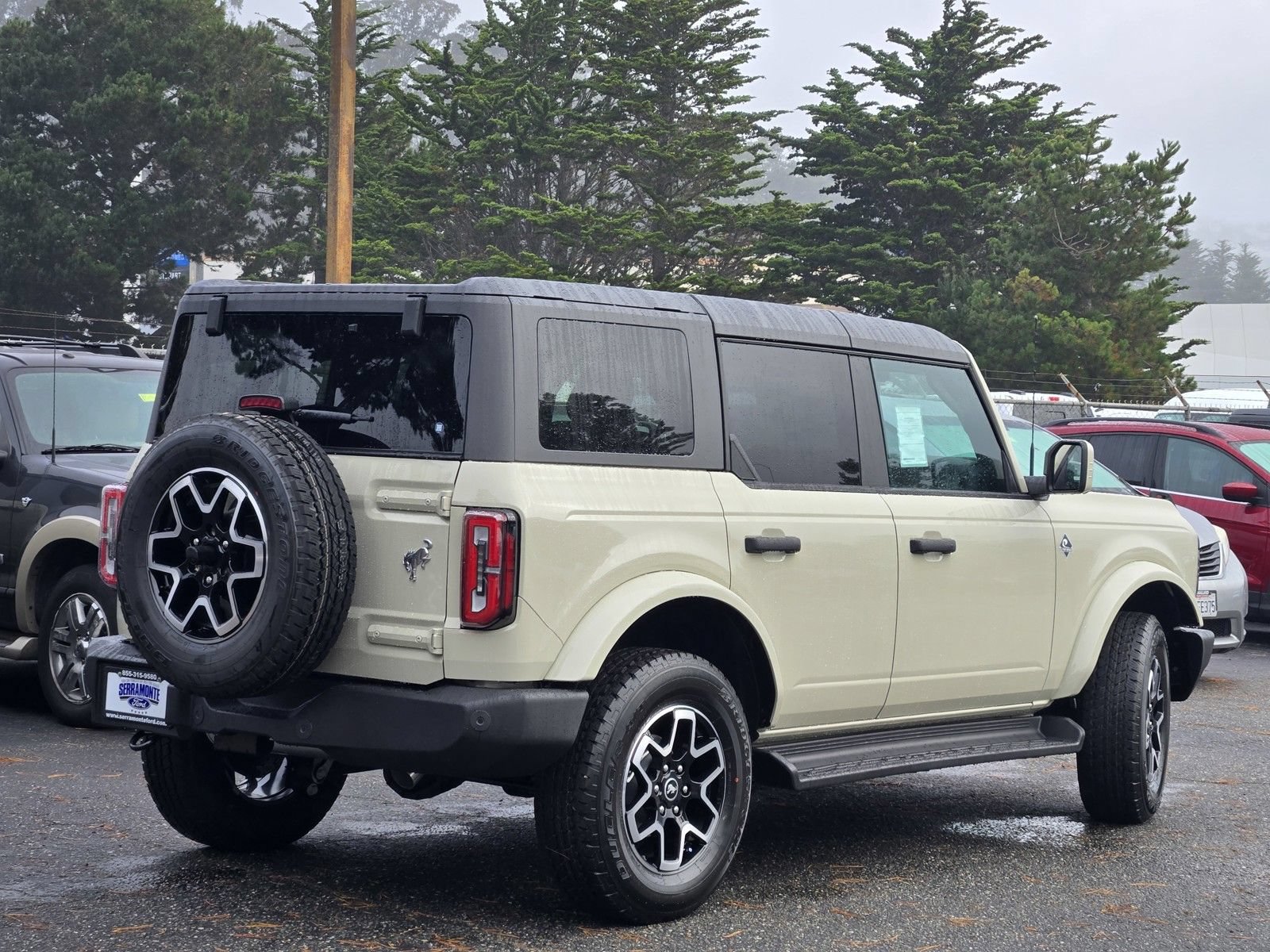 New 2026 Ford Bronco Outer Banks AWD/4WD image 4