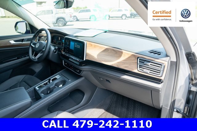 Certified 2024 Volkswagen Atlas SE image 39