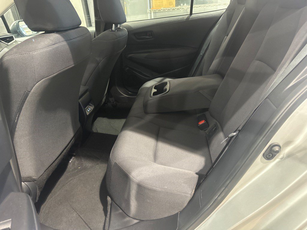 Used 2025 Toyota Corolla LE FWD image 7