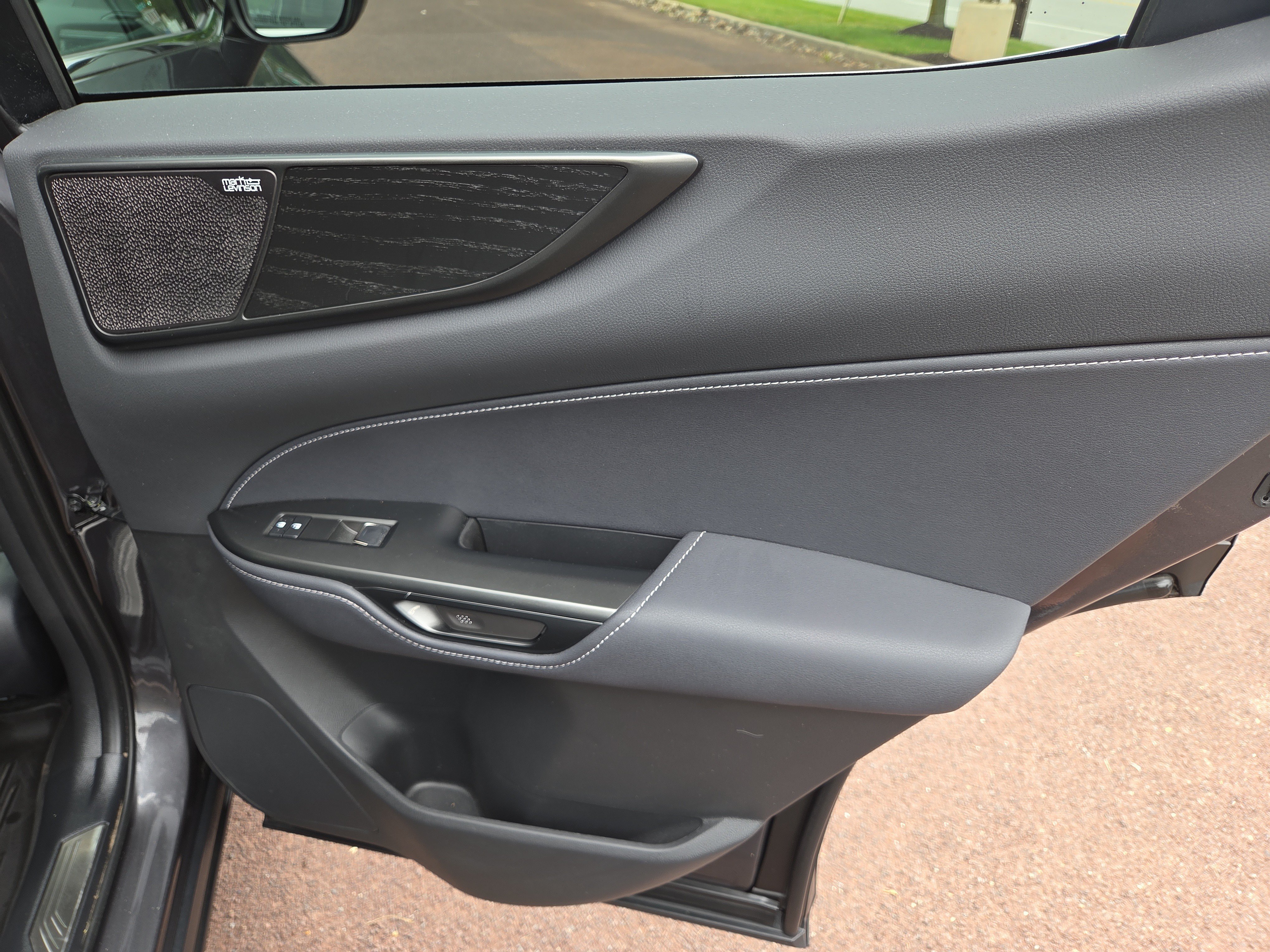 Certified 2025 Lexus NX 350h AWD w/ Accessory Package (2T) image 19