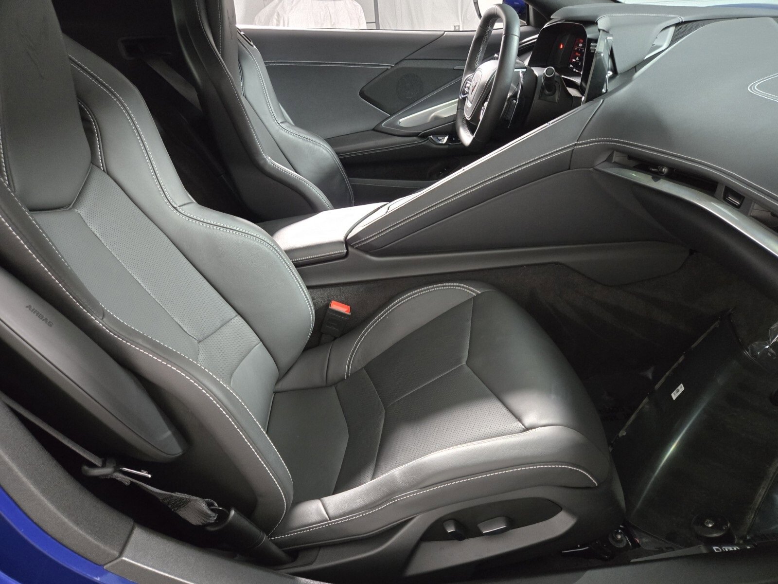 Used 2025 Chevrolet Corvette Stingray Coupe w/ Z51 Performance Package image 15