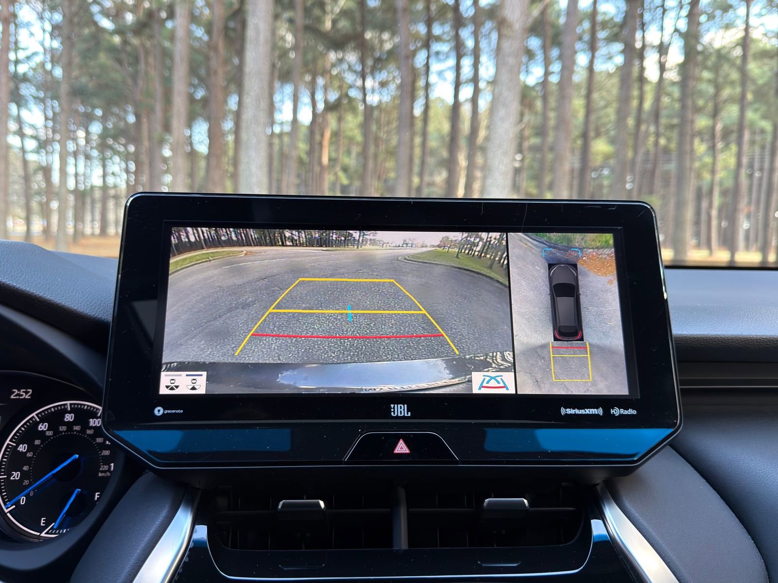 Used 2021 Toyota Venza Limited w/ Advanced Technology Package image 4