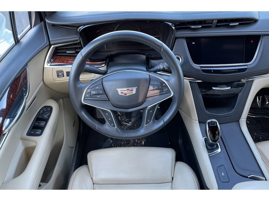 Used 2017 Cadillac XT5 Luxury w/ Driver Awareness Package image 17