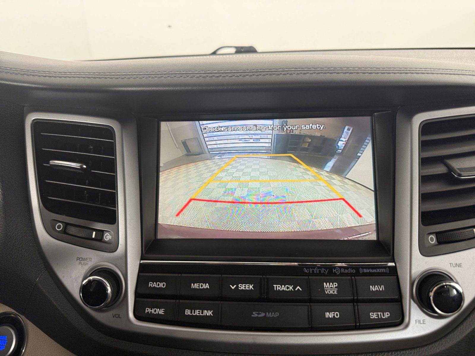 Used 2017 Hyundai Tucson SE Plus AWD/4WD image 27