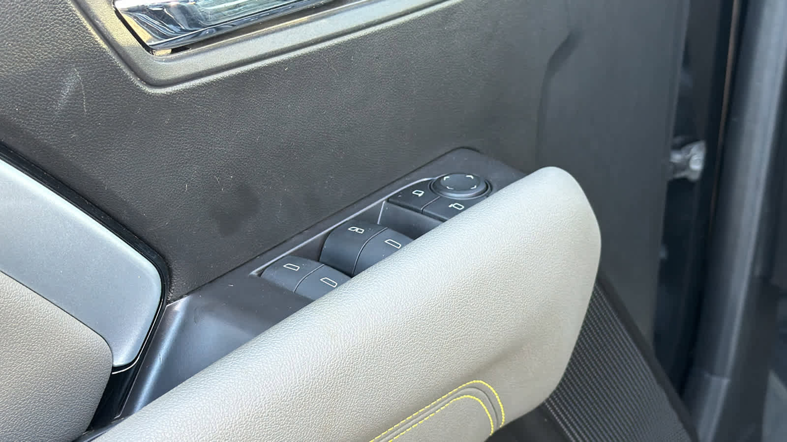 Certified 2024 Chevrolet Colorado ZR2 w/ ZR2 Bison Edition image 22