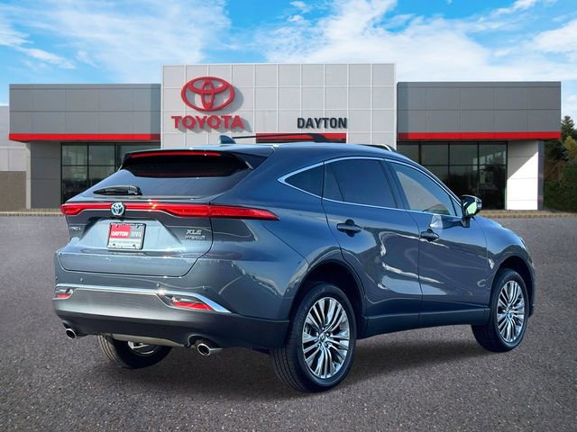 Used 2022 Toyota Venza XLE image 5