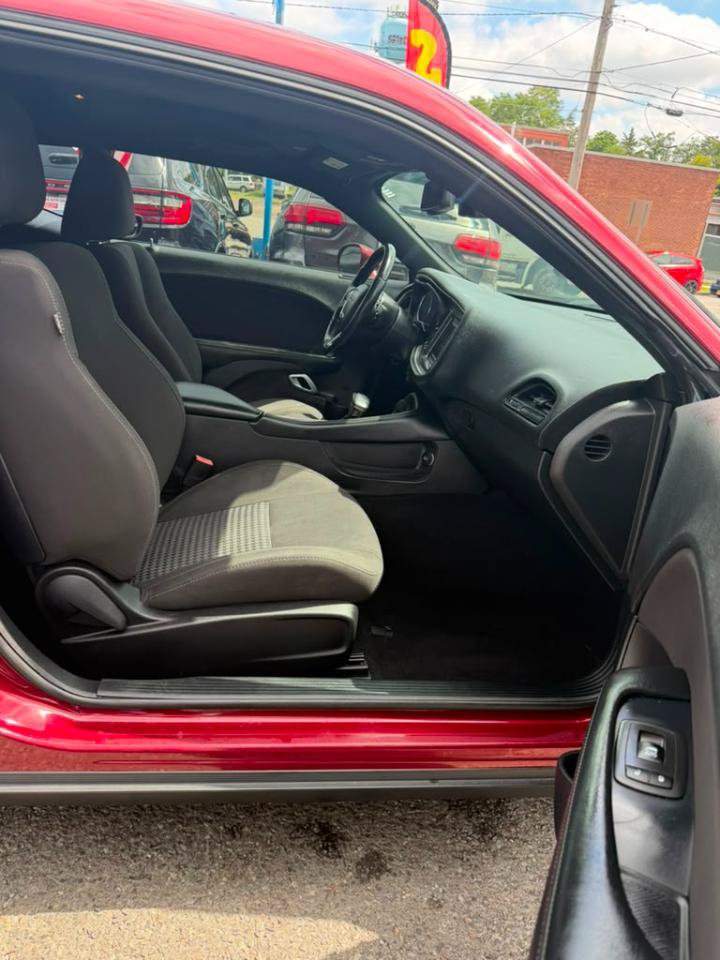 Used 2021 Dodge Challenger R/T RWD image 27