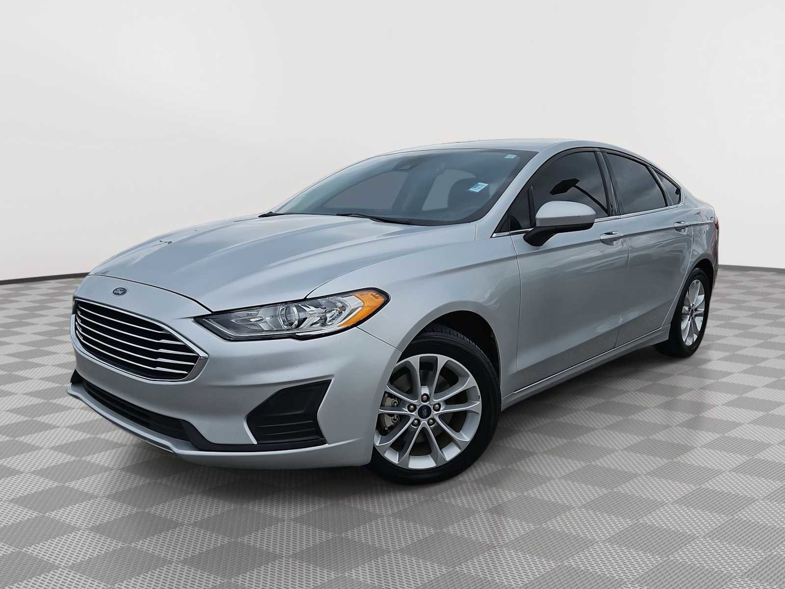 Used 2019 Ford Fusion SE