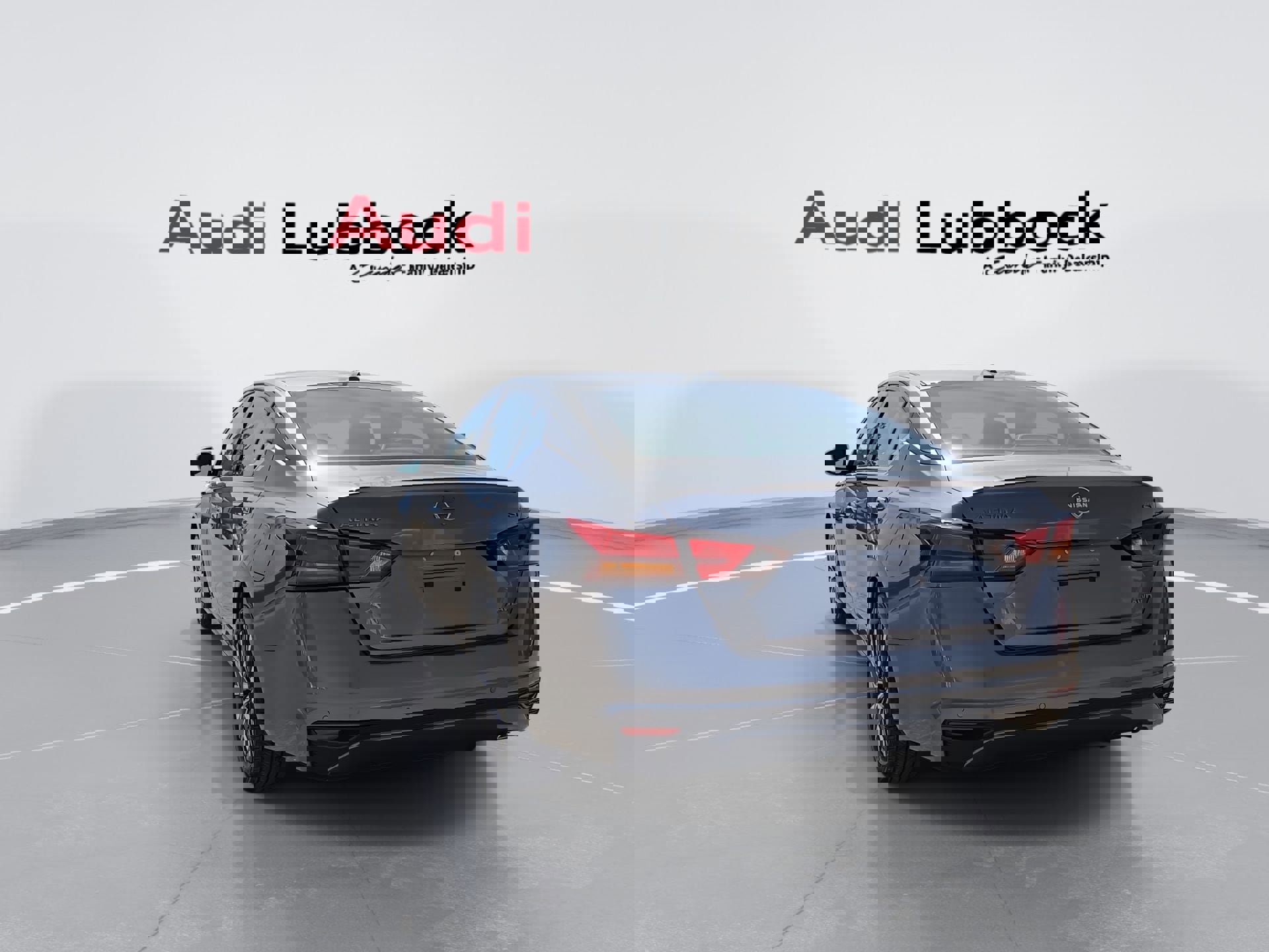 Used 2024 Nissan Altima 2.5 SV AWD/4WD image 7