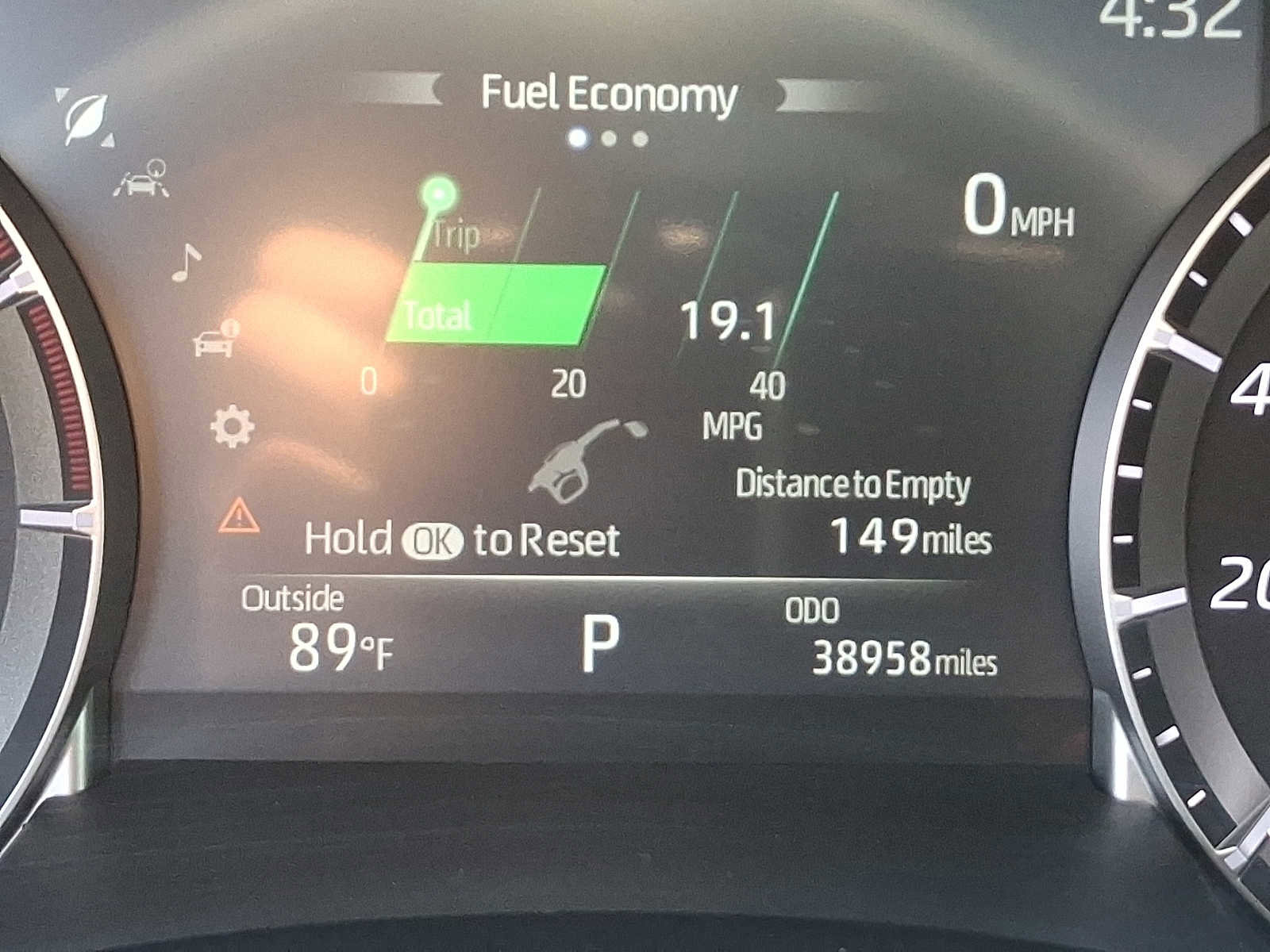 Used 2022 Toyota Highlander XLE image 23