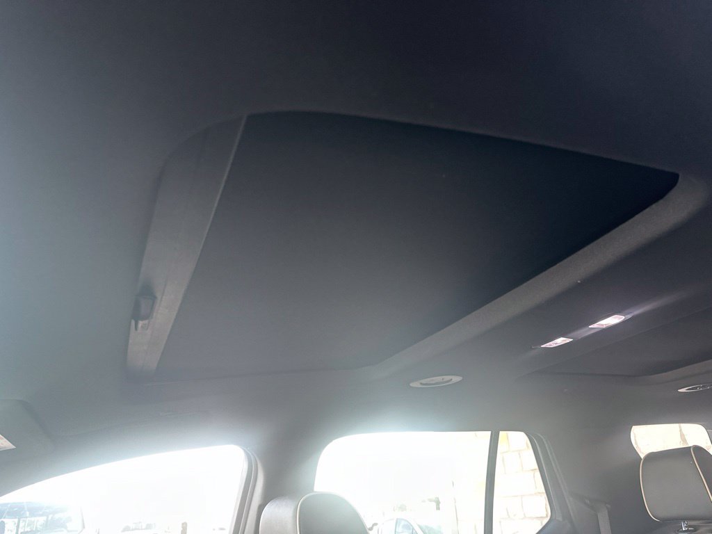 Used 2023 Chevrolet Traverse Premier w/ Redline Edition FWD image 9