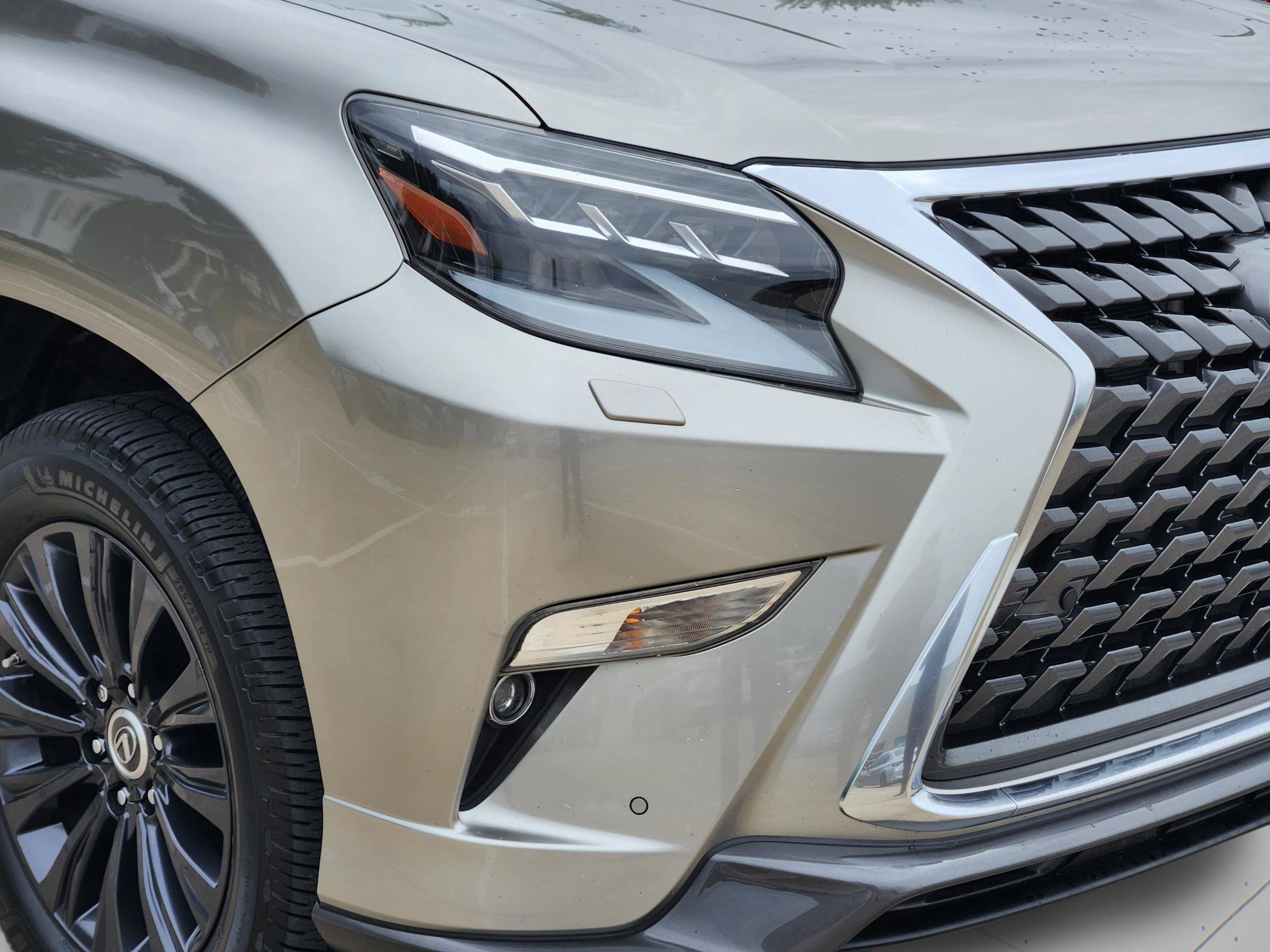 Used 2022 Lexus GX 460 Premium w/ Accessory Package AWD/4WD image 37