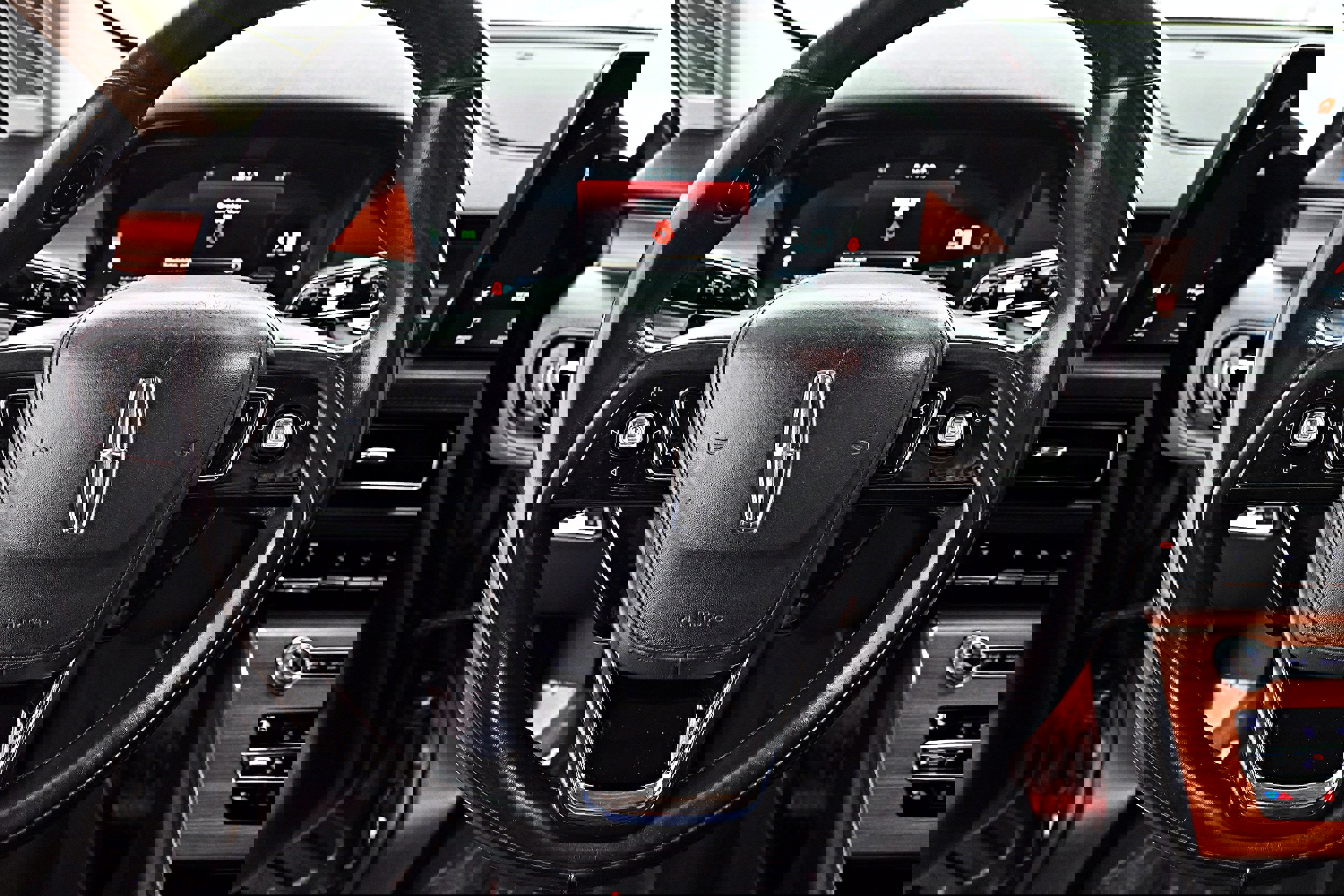 Used 2020 Lincoln Aviator Reserve w/ Equipment Group 201A image 7