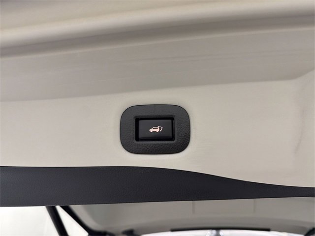 Used 2020 Nissan Rogue SL image 16