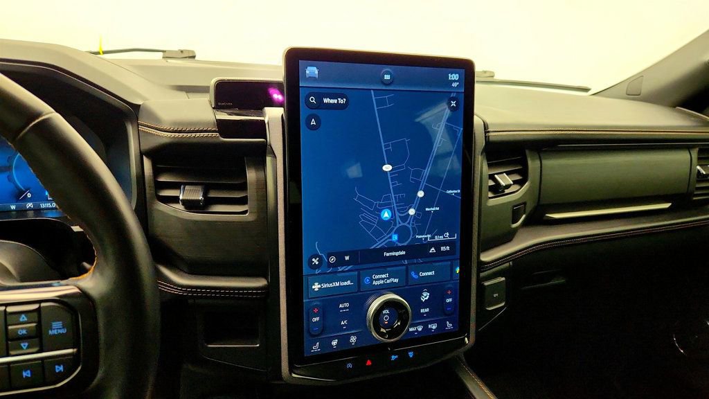 Used 2023 Ford Expedition Platinum image 18