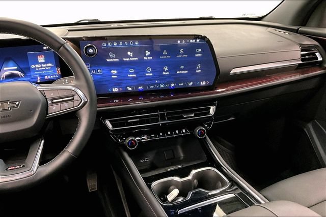 Used 2024 Chevrolet Traverse Z71 AWD/4WD image 7