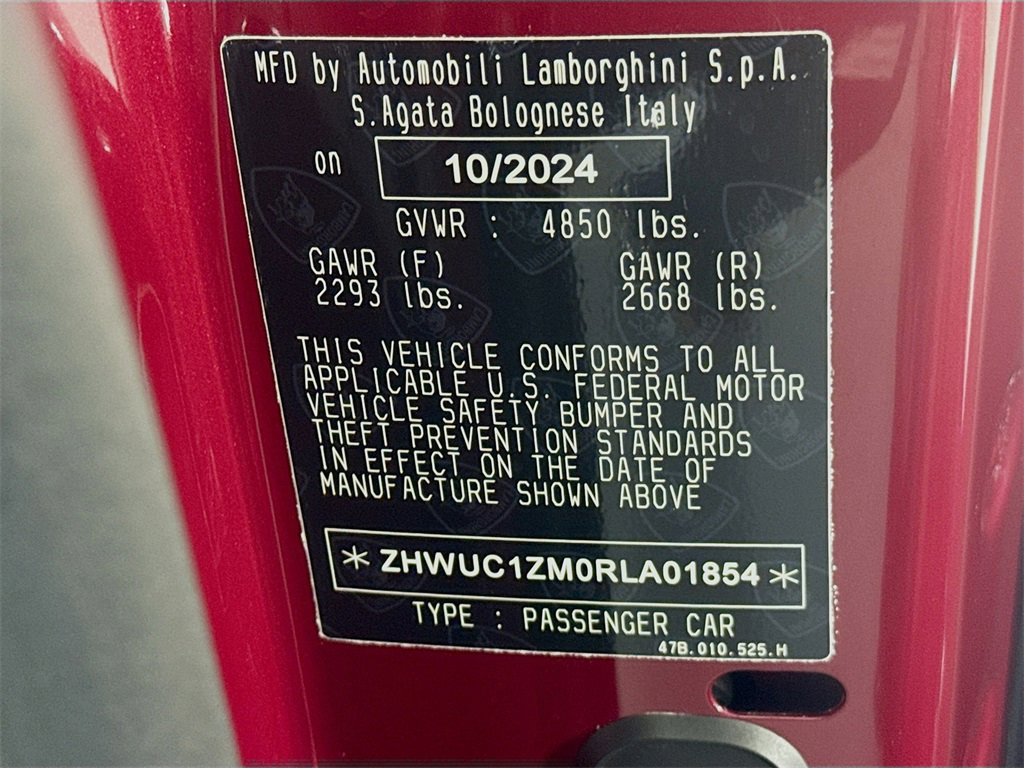 Used 2024 Lamborghini Revuelto image 31