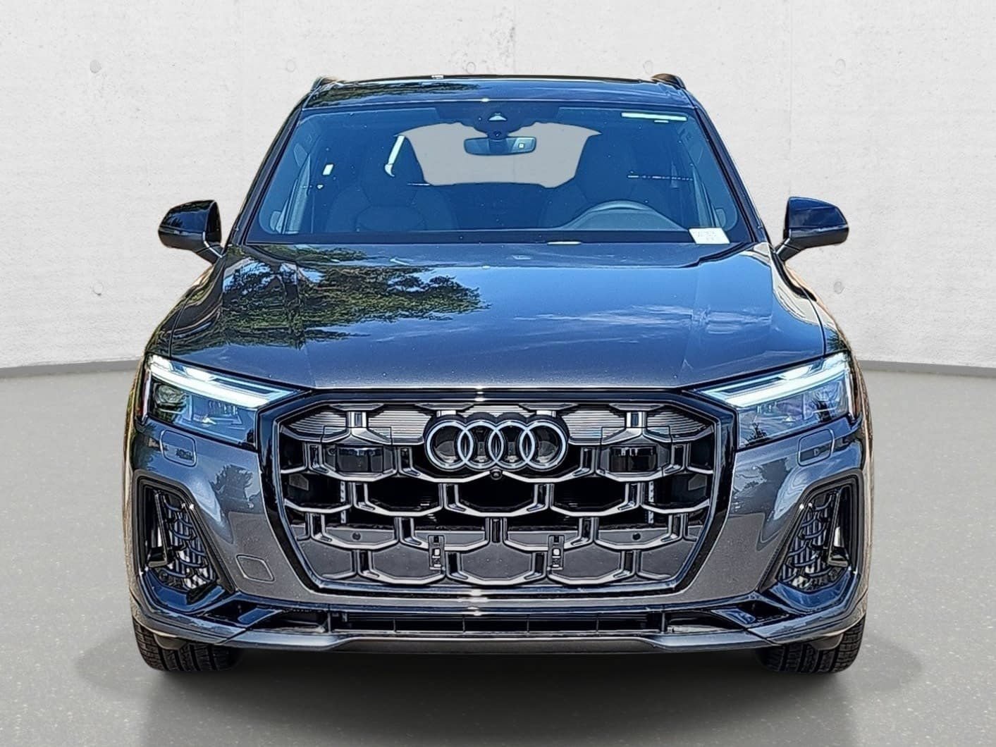 New 2026 Audi SQ7 Premium Plus AWD/4WD image 2