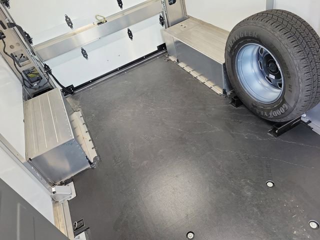 New 2025 Chevrolet Brightdrop 400 w/ Battery Pack, Max Range image 16