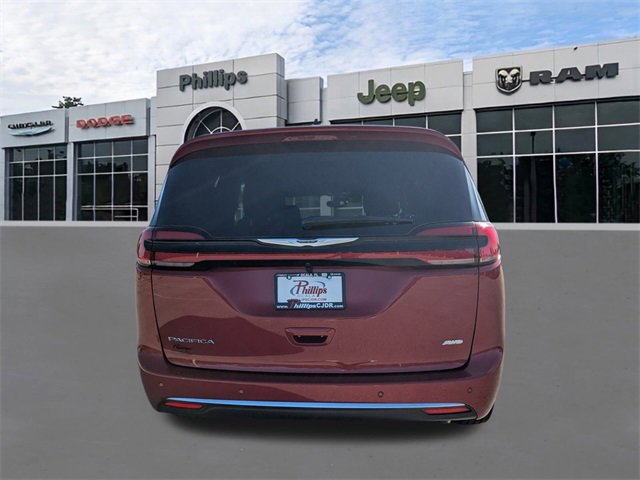 New 2026 Chrysler Pacifica Pinnacle image 5