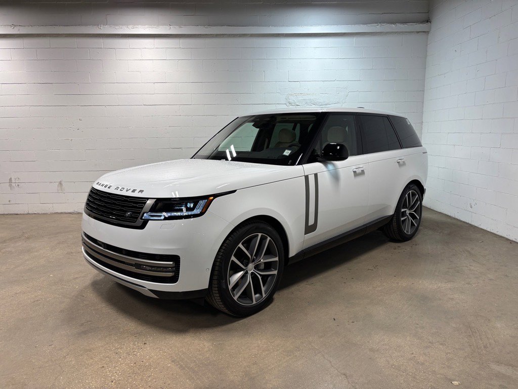 New 2025 Land Rover Range Rover SE image 1