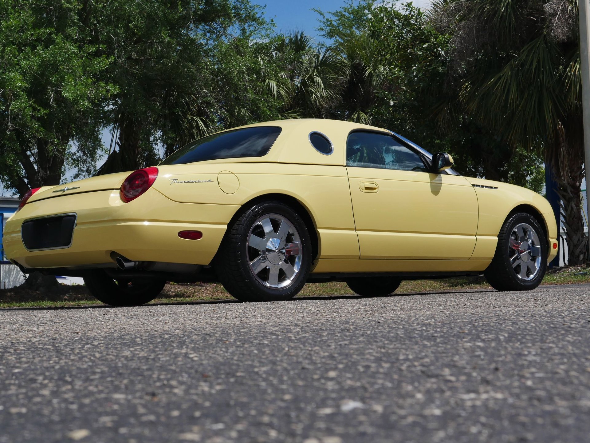 Used 2002 Ford Thunderbird RWD image 30