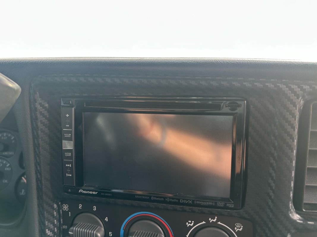 Used 2001 Chevrolet Silverado 2500 LS image 19